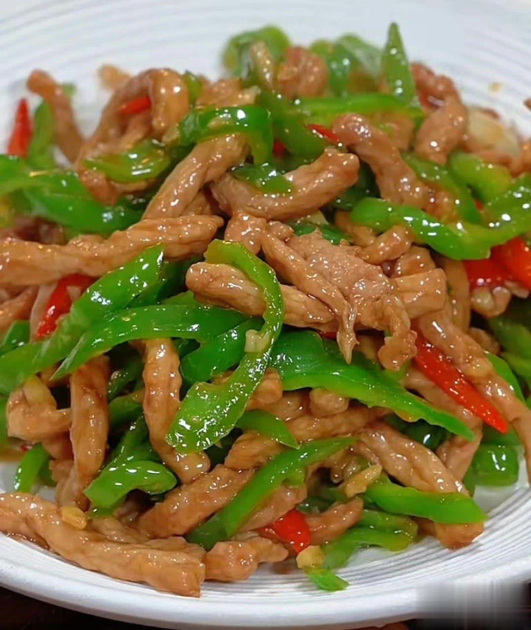 必备12道家常菜做法大公开，学会给家人露一手！