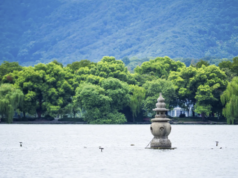 国内最适合老人旅游的10个目的地，再去看看祖国的大好河山，你都去过了吗？
