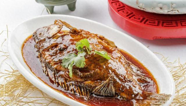 鱼这样做，不仅肉质鲜嫩，营养价值特别高，常吃还有助于降低血脂