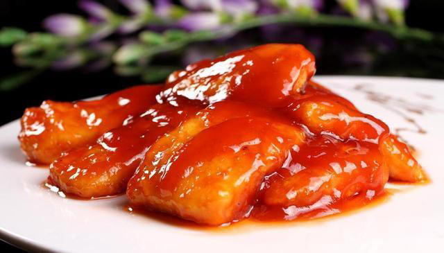 鱼这样做，不仅肉质鲜嫩，营养价值特别高，常吃还有助于降低血脂