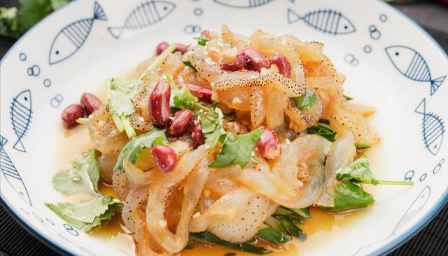 天热常吃凉拌菜，教你调万能凉拌汁，辣和不辣的都有，鲜香过瘾