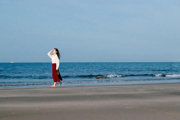 夫妻不到离婚，看不到本性，姐妹不碰钱财，看不到嘴脸，父母不到病床，看不到孝心，朋友不碰利益，看不到人性！