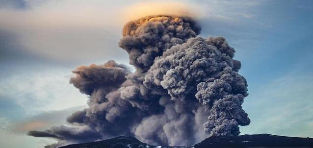 黄石美景藏杀机,4万原子弹威力,人类能撑多久?