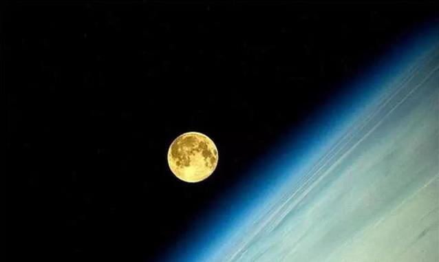 地球位置太完美，太阳系像被设计，生命真是巧合？