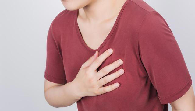 为什么有人手臂青筋凸起，有的人几乎看不到青筋，这是怎一回事？