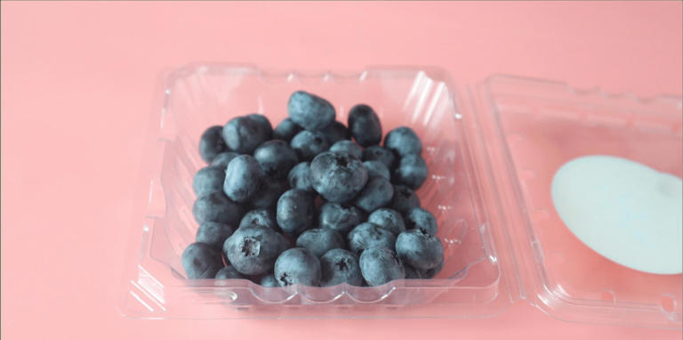 蓝莓被称为“超级水果”，但奉劝这4类人，不要随随便便吃蓝莓