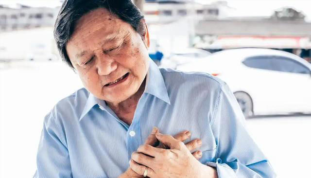 医生提醒心脏不好的人：要牢记睡觉2不要，饮食3不吃，日常4不做