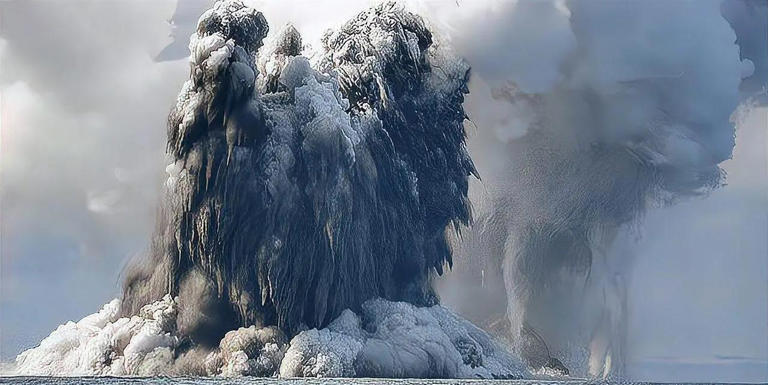 海底火山喷发热翻天，海水却浇不灭，秘密藏哪？