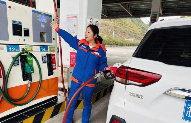 95油跟92油耐用多少，实测结果一目了然，3升测试结果