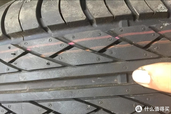 汽车的轮胎可以用多少年？修理工给你讲清楚：避免被4S店忽悠