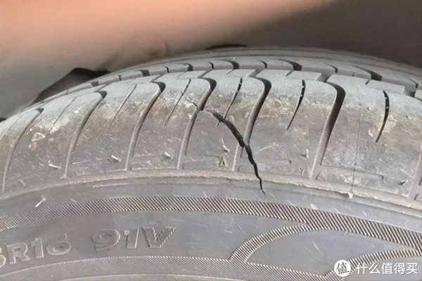 汽车的轮胎可以用多少年？修理工给你讲清楚：避免被4S店忽悠