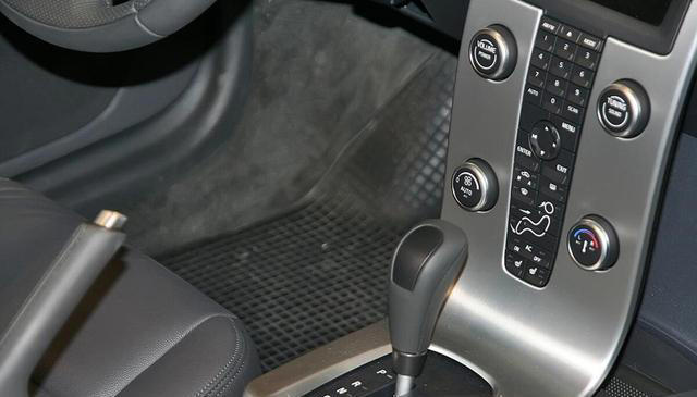 自动挡的“手自一体”该怎么用，你知道吗？别把手动模式当摆设