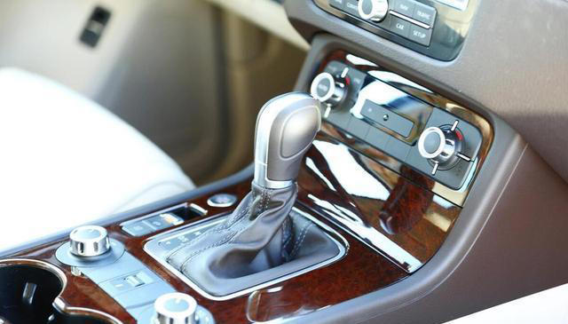 自动挡的“手自一体”该怎么用，你知道吗？别把手动模式当摆设