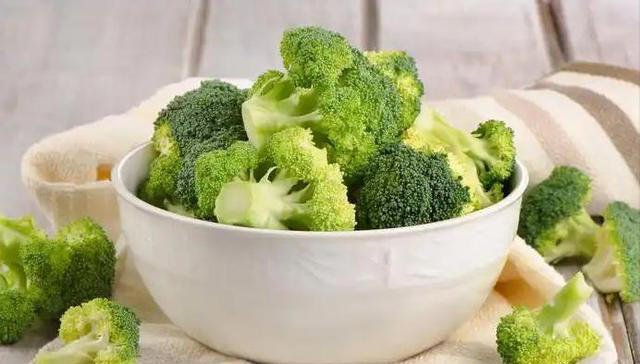 “血压”最怕的4种蔬菜，建议：中老年人要多吃，稳定血压少生病