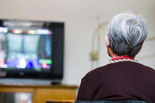 阿尔茨海默症患者增多，医生忠告：50岁以后最好摒弃4个坏习惯