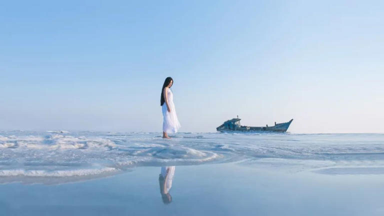 不傲才以骄人，不以宠而作威。 有句话说：“人生最重要的不是快乐，是平静。” 深以为然，自古以来关于“静”的智慧就不胜枚举。 诸葛亮所说的宁静以致远，就是这个道理。 生活中那些能够经常保持“静”的人，往往更能从容不迫地解决现实困境。 静则生