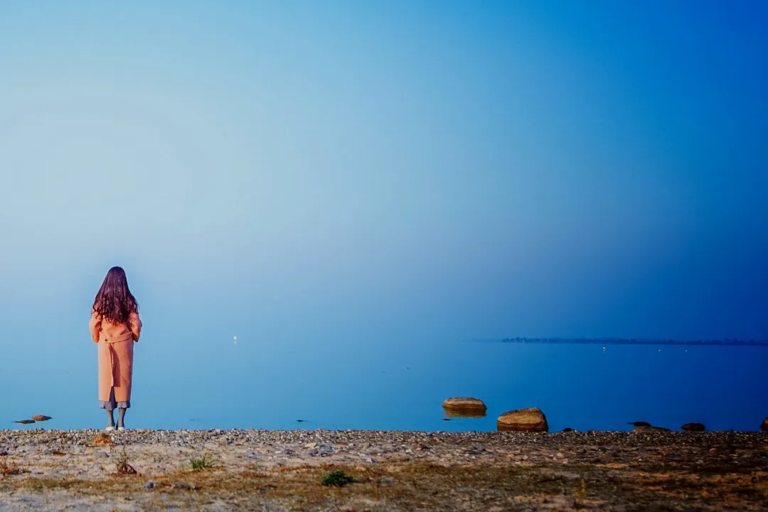 “凤凰男”与“扶弟魔”已成为过去，这三种人，被新列入婚恋黑名单