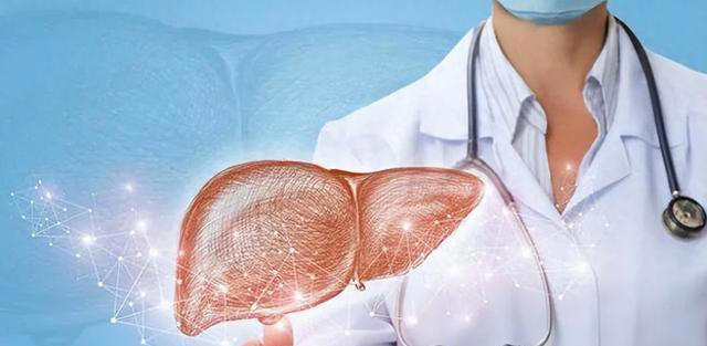 全球近一半肝癌在中国，再次提醒：家中的3种食物，尽早撤下餐桌