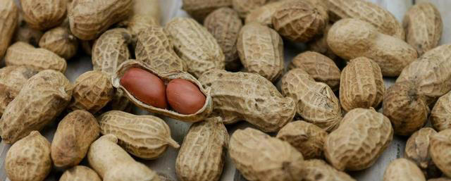 全球近一半肝癌在中国，再次提醒：家中的3种食物，尽早撤下餐桌