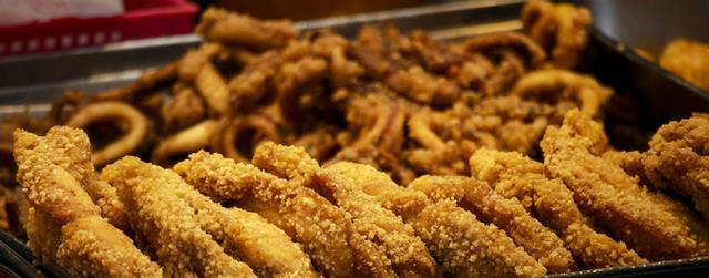 全球近一半肝癌在中国，再次提醒：家中的3种食物，尽早撤下餐桌