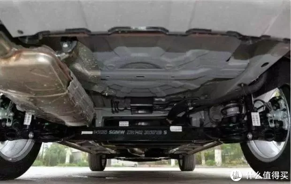 停车时方向盘一定要回正吗？其中有什么说法？