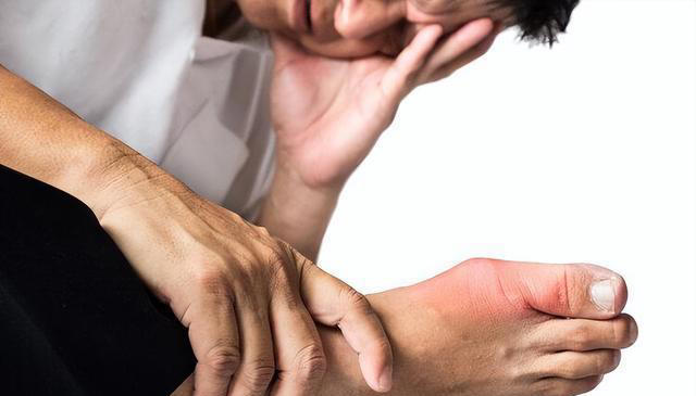 警告：肾病发出的第一个信号，通常在脚上，很多人都没放心上