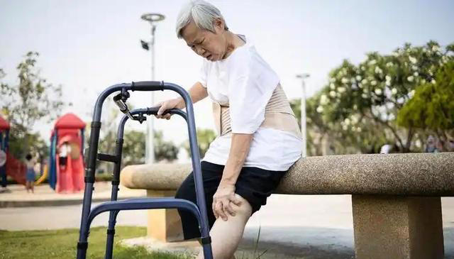 警告：肾病发出的第一个信号，通常在脚上，很多人都没放心上