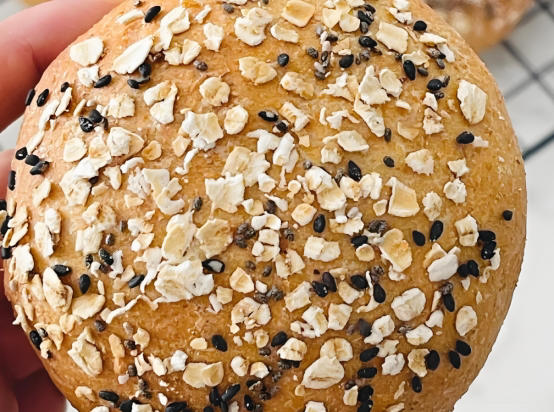 买面包注意！这“6类”面包商家都不吃，见到掉头就走