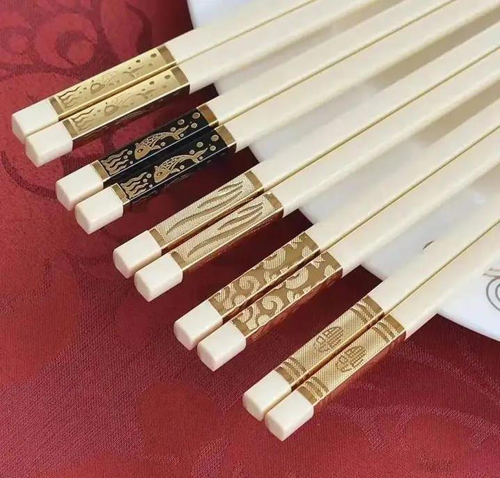 筷子用了三千年，为啥不换钢的？环保真相出乎意料