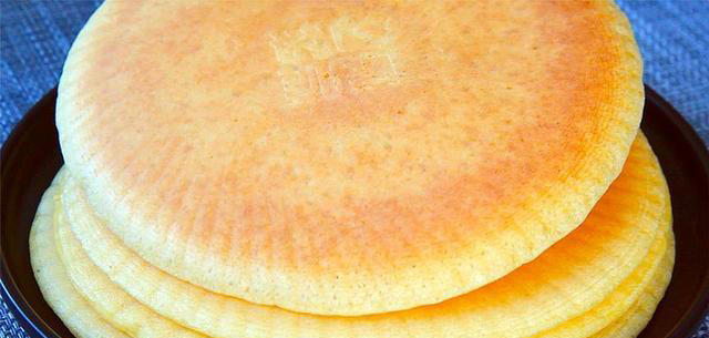 在家就能做的简单早餐,十分钟出锅,松软好吃有营养,太香了