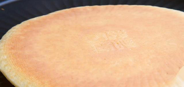 在家就能做的简单早餐，十分钟出锅，松软好吃有营养，太香了