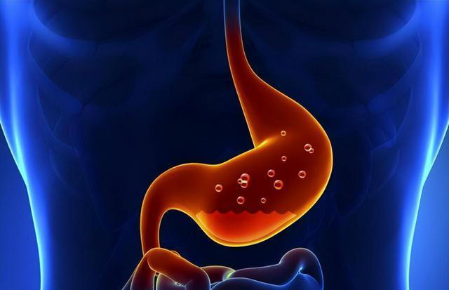 医生再三提醒：岁数大了，宁可吃腌菜熏肉，都不要多吃这4种蔬菜