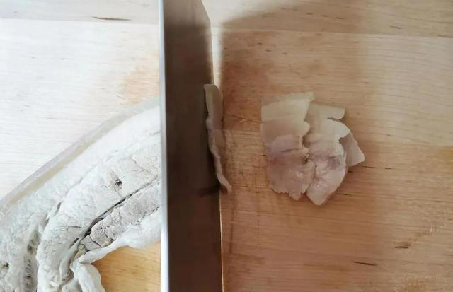 回锅肉，大厨教你炒回锅肉的正确做法，牢记这3点，不硬不油腻