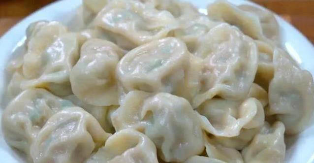 茄子肉馅饺子火了，10分钟学会绝技，吃一次就忘不了