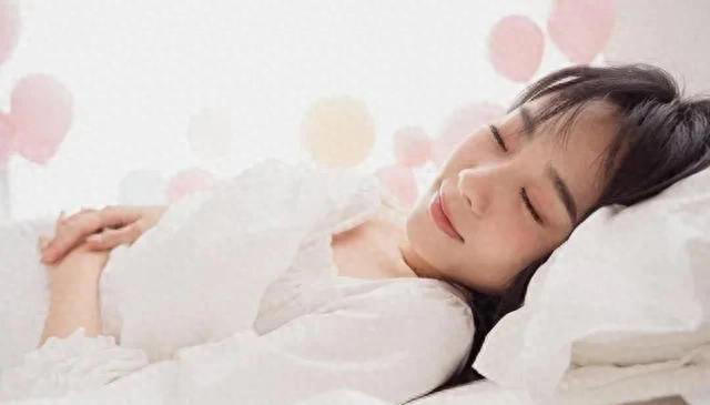 晚上十点睡觉错了？医生建议：过了60岁，睡觉要尽量做到这5点