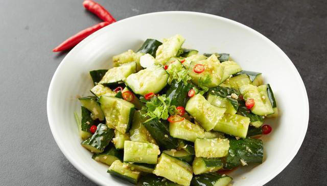 花生的“死对头”，医生提醒：二者万不可同吃，吃花生禁忌要牢记