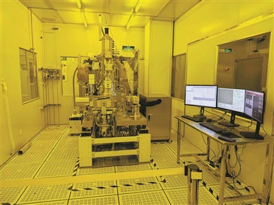 中国刻刀来了！首台国产商业电子束光刻机“羲之”出炉：和EUV光刻机有何区别