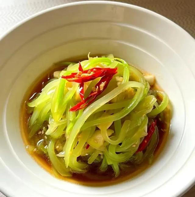 立秋后8种“黄金菜”！润燥养颜胜过护肤品，家家吃得起！