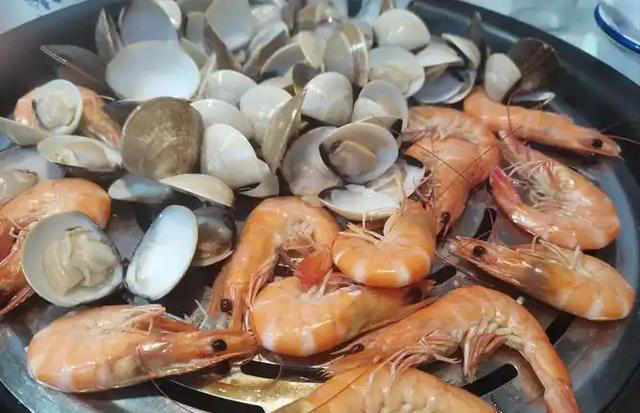 这4种食物千万不能隔夜，可能损害肝脏健康，最好趁早吃掉