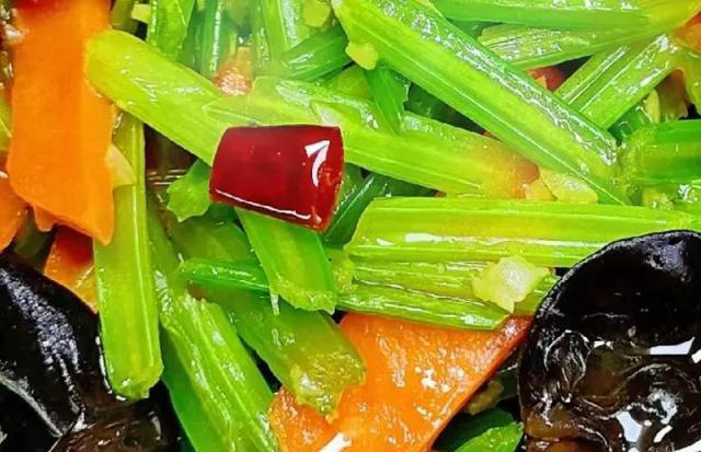 年夜饭，除了大鱼大肉，推荐八道素菜，清爽解腻又营养，老少皆宜