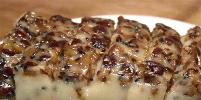 蒸糕的新做法，不用面粉不加水，简单一搅，比肉都好吃