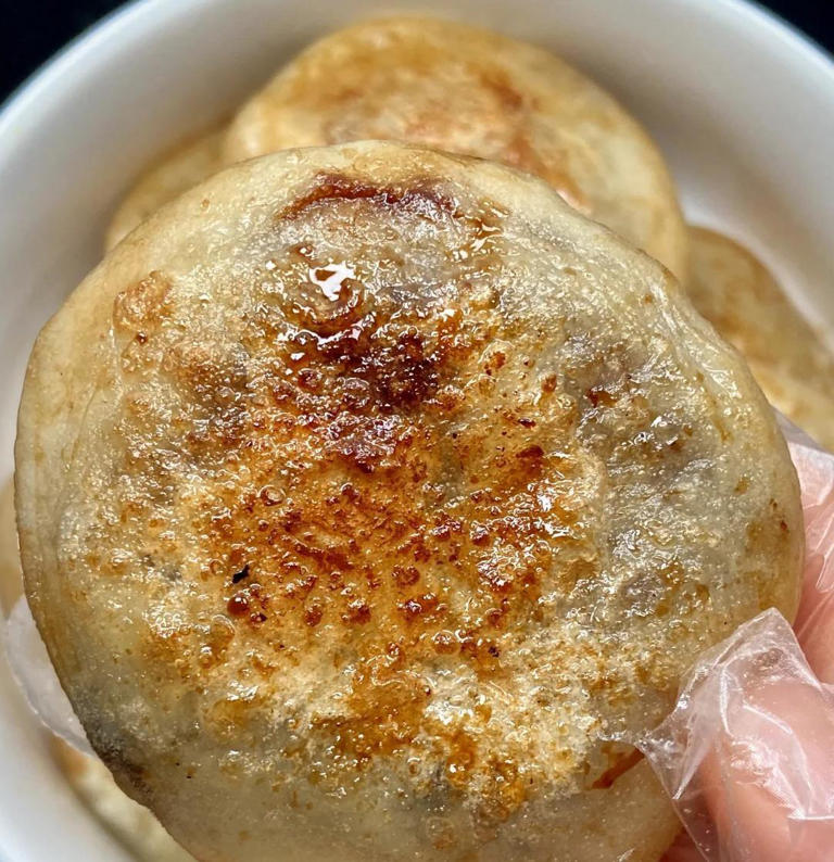 10分钟快速做糖饼，不饧面，不发面，这样做外酥里软，凉了不硬！