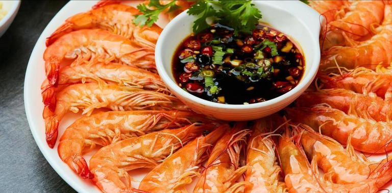 水煮大虾，是开水下锅还是冷水下锅？看后才知道，原来一直做错了