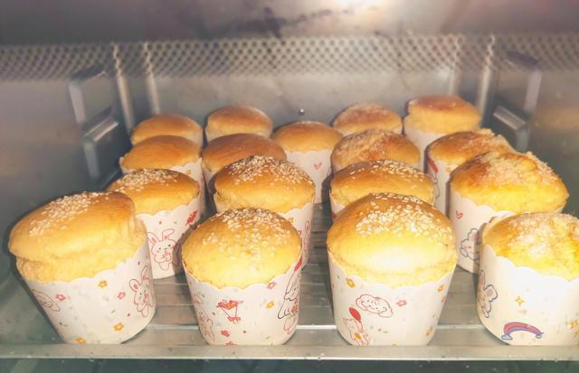 在家一次就成功的纸杯蛋糕教程