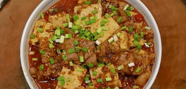 豆腐肉片好吃的家常做法，麻辣鲜香嫩滑爽口，每次都能多吃2碗饭