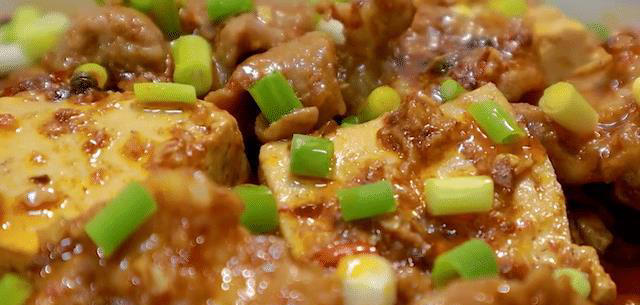 豆腐肉片好吃的家常做法，麻辣鲜香嫩滑爽口，每次都能多吃2碗饭