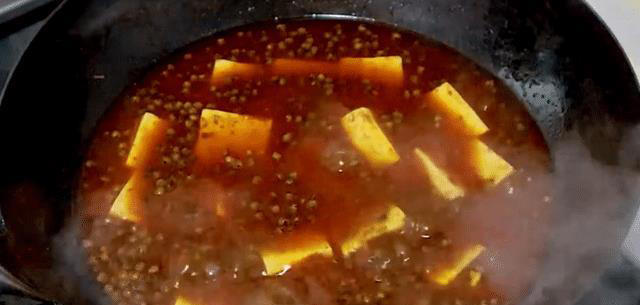 豆腐肉片好吃的家常做法，麻辣鲜香嫩滑爽口，每次都能多吃2碗饭