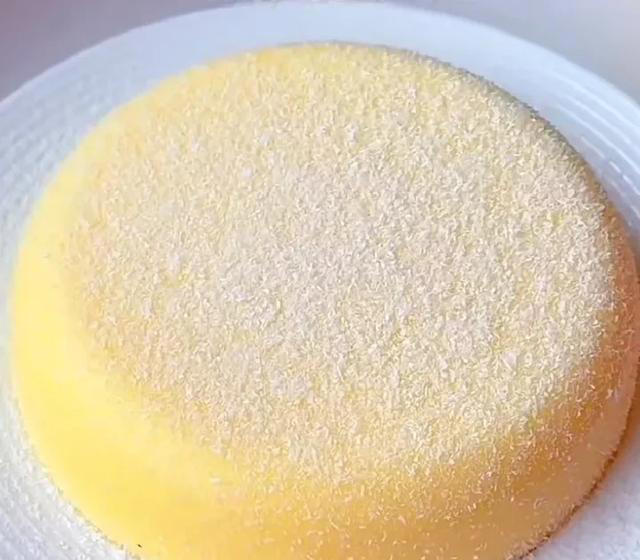 甜蜜夏日必备！自制鸡蛋奶糕，成品细腻丝滑、奶香四溢