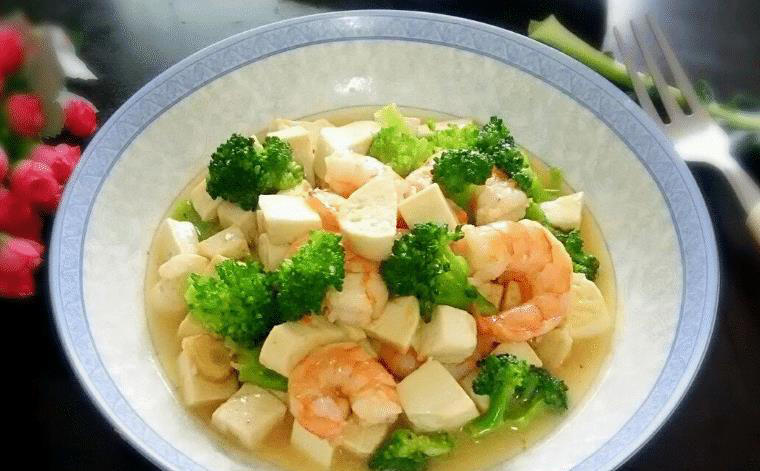 “夏养心，秋养肺”！立秋后，多吃这4样食材，润肺防秋燥少生病