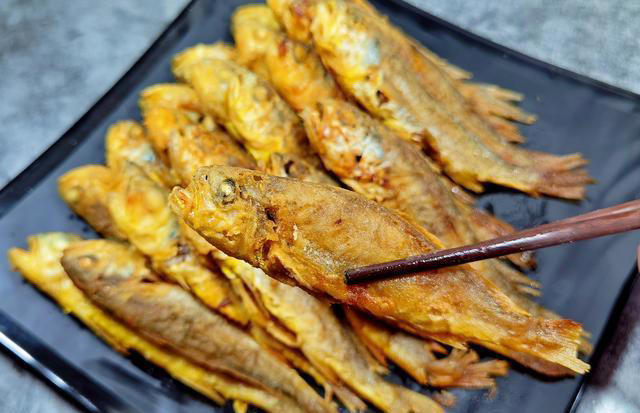 最有营养的鱼，不是带鱼和鲫鱼！常吃这4种鱼，健脑益智，脾胃好